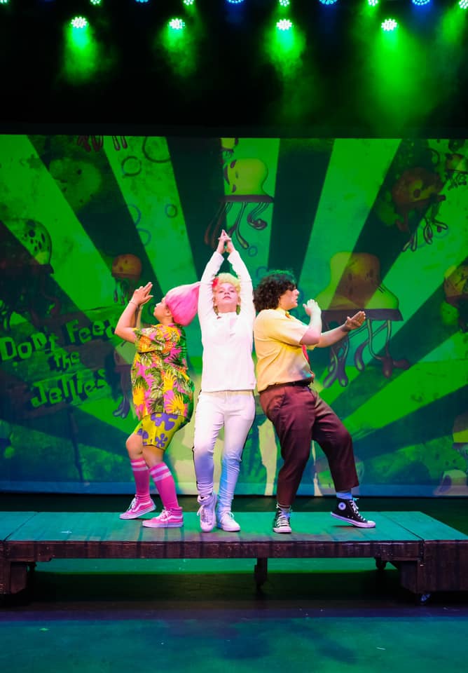 Sandy, Patrick and Spongebob strike a pose onstage