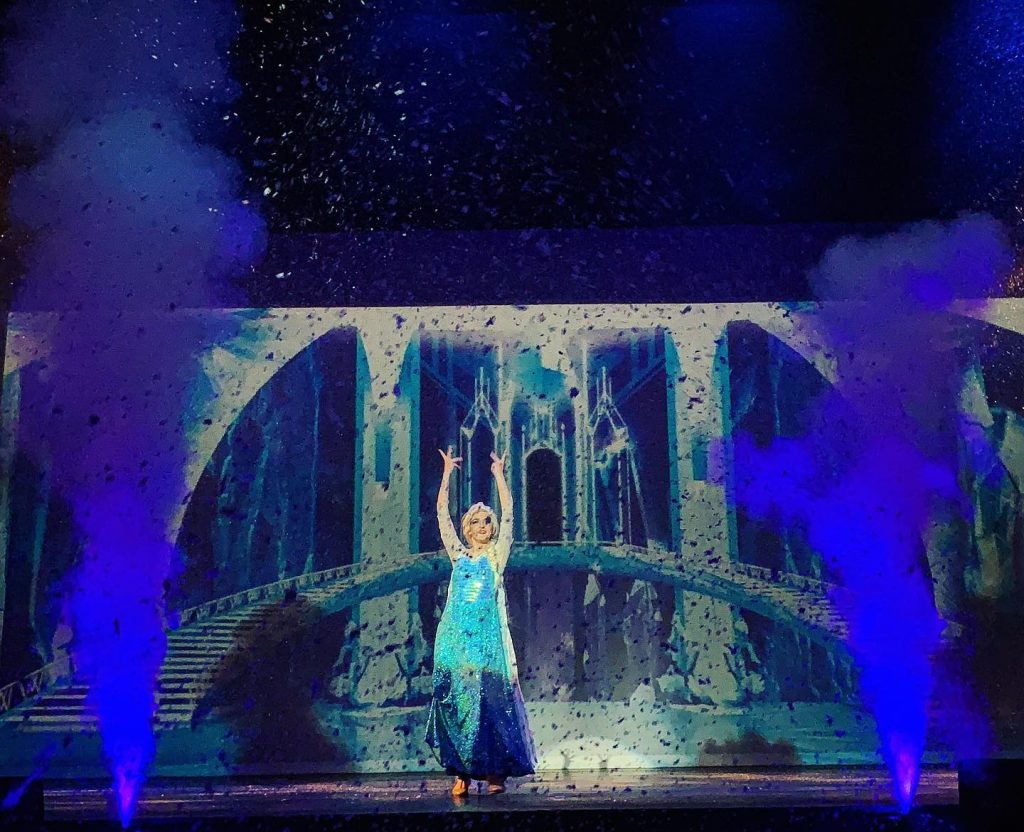 Elsa building her Ice Castle during let it go 