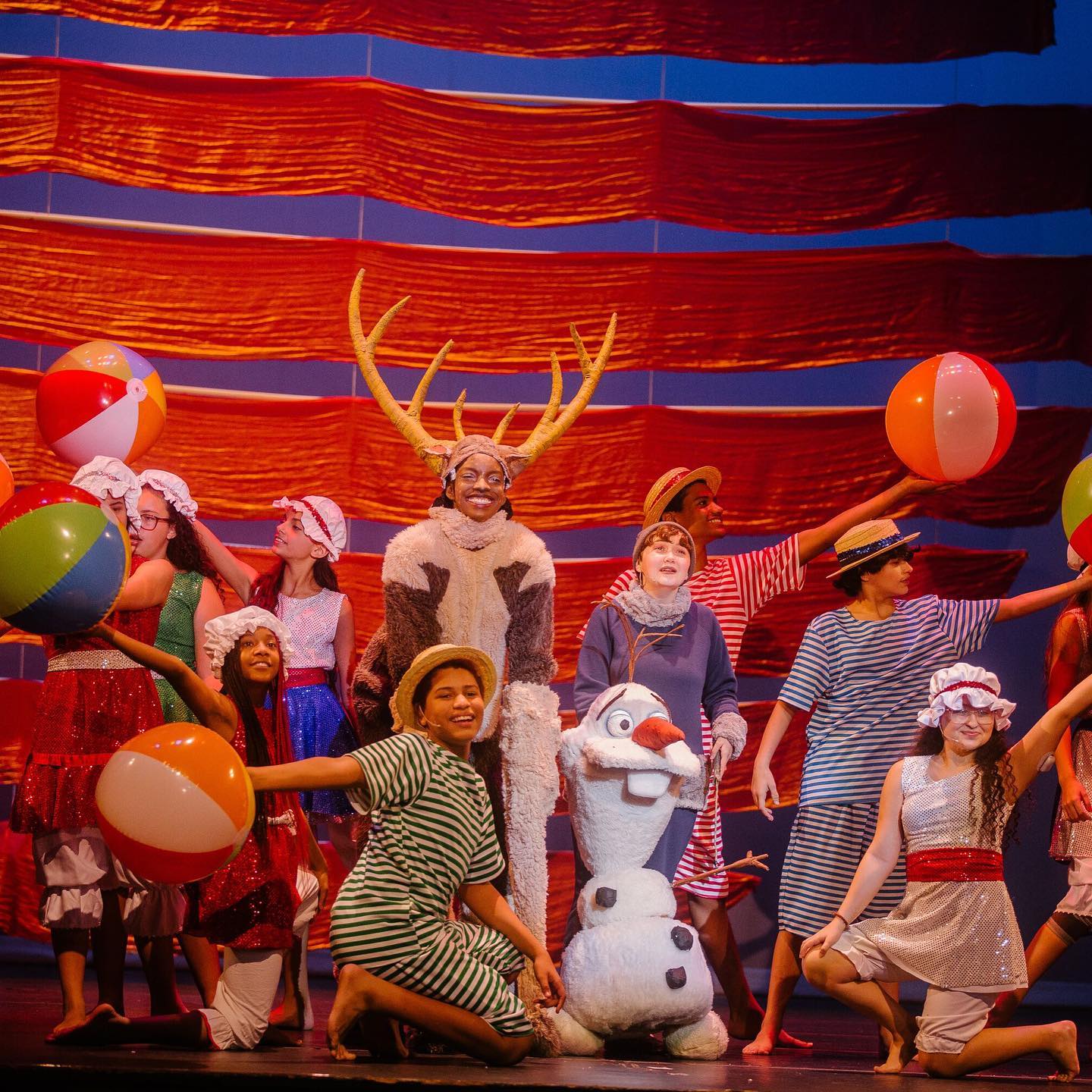 Olaf in musical number "in summer"